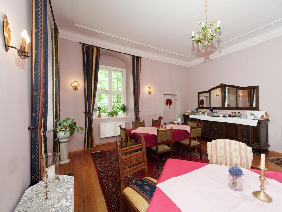 Vintage Apartment In Arzberg Triestewitz Exteriör bild